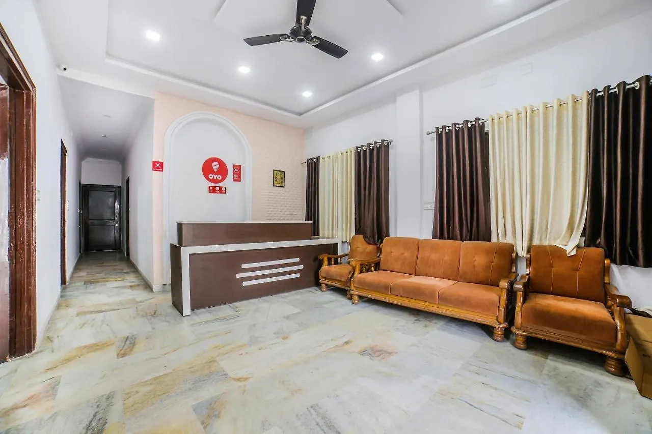 Oyo 9971 Hotel Royal T Udaipur Indien